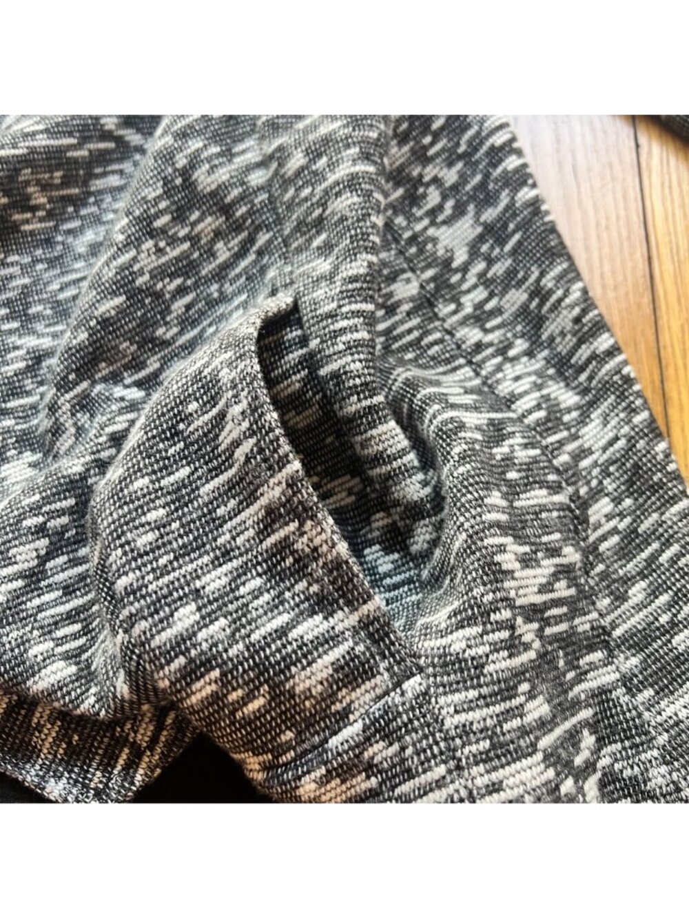 Club Monaco Size M Gray & Black Kiki Boucle Knit Draped Open Cardigan Sweater - Picture 13 of 16